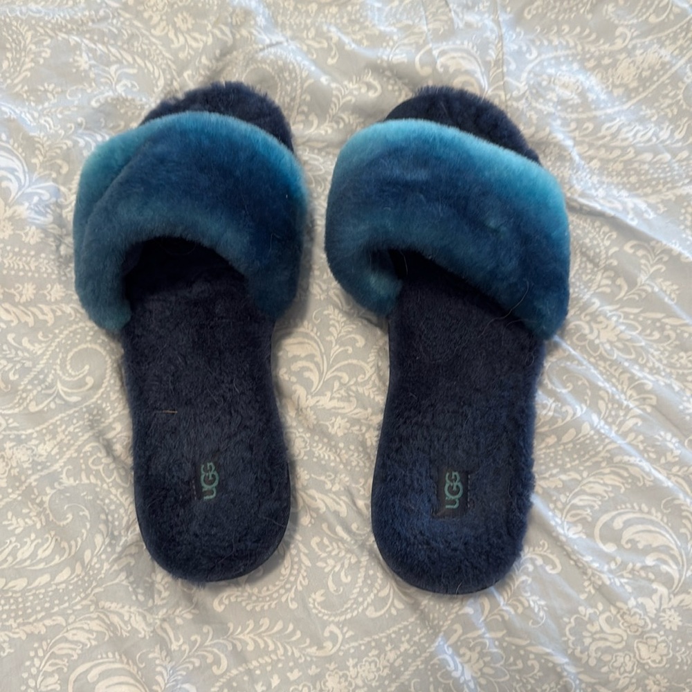 UGG slides
